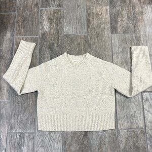 Universal Thread Cream Women's Crop Sweater